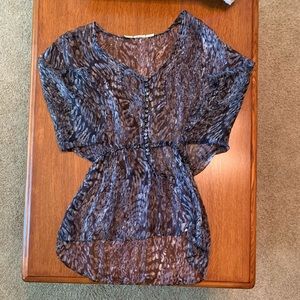 100% Silk Black & White Blouse